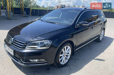 Універсал Volkswagen Passat 2011 в Хмельницькому