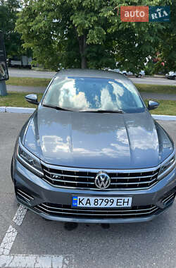 Седан Volkswagen Passat 2016 в Броварах