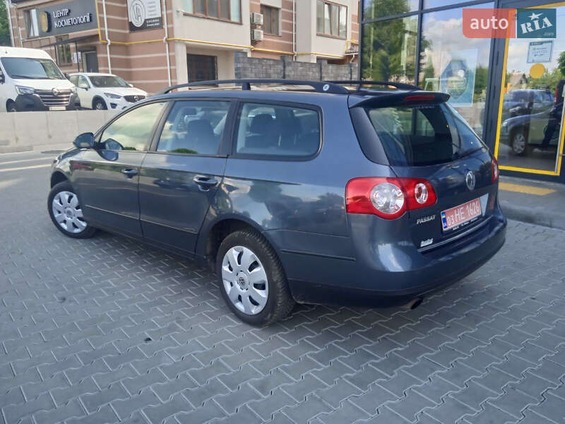 Універсал Volkswagen Passat 2009 в Рівному