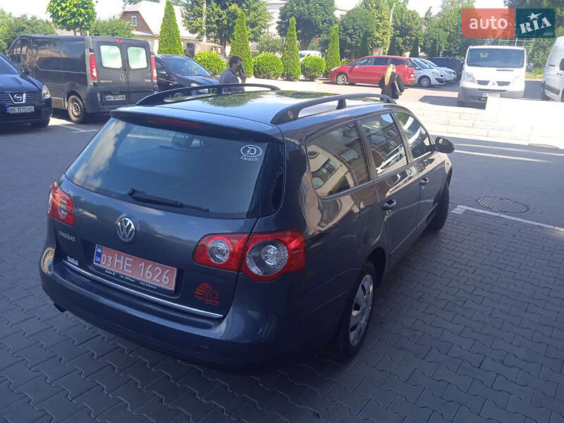 Універсал Volkswagen Passat 2009 в Рівному