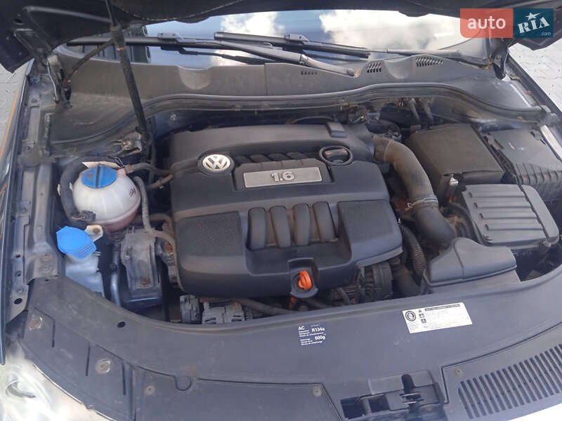 Універсал Volkswagen Passat 2009 в Рівному