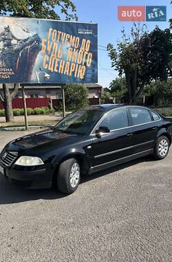 Седан Volkswagen Passat 2002 в Первомайську