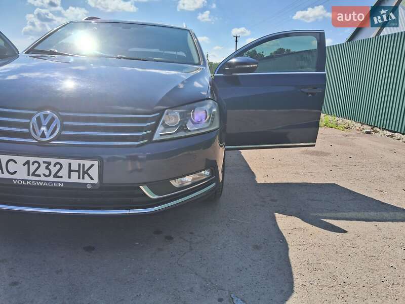 Універсал Volkswagen Passat 2011 в Луцьку
