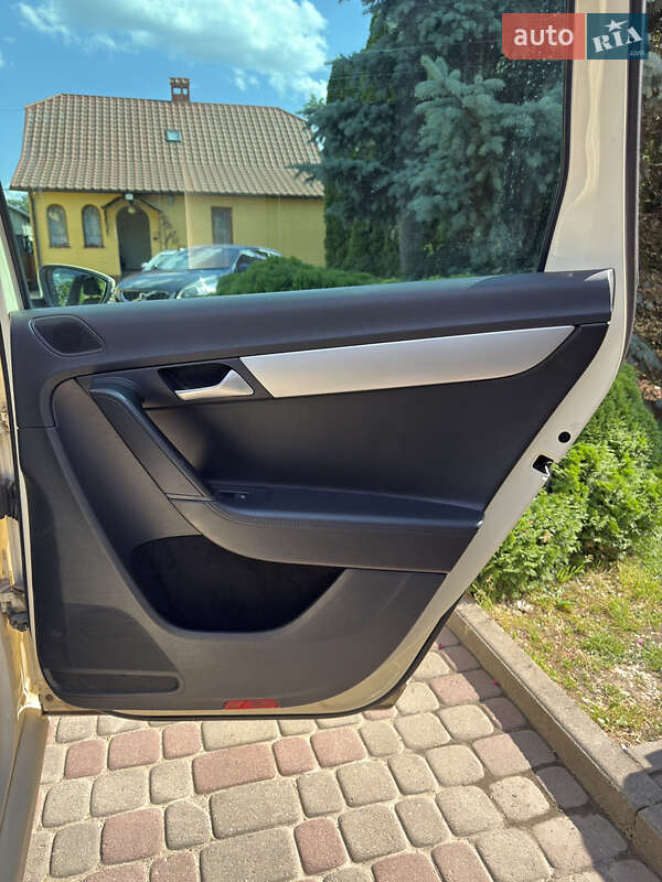 Универсал Volkswagen Passat 2014 в Самборе фото 17 Универсал Volkswagen Passat 2014 в Самборе