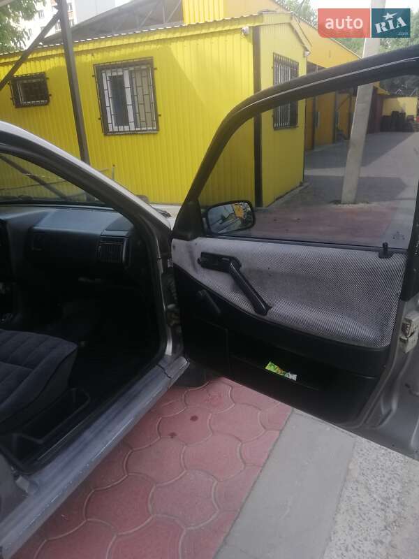 Седан Volkswagen Passat 1991 в Хмельницком