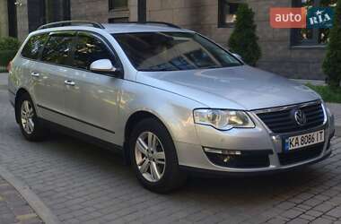 Універсал Volkswagen Passat 2009 в Броварах