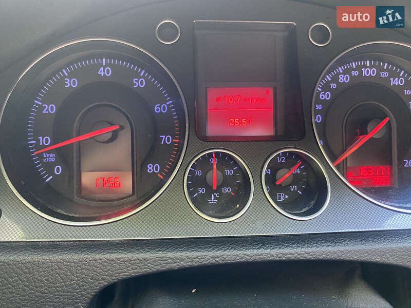 Седан Volkswagen Passat 2006 в Ивано-Франковске