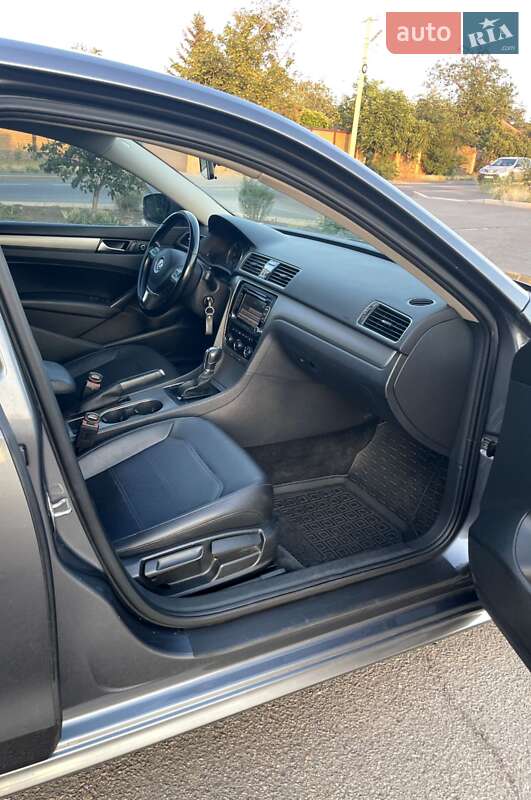 Седан Volkswagen Passat 2014 в Кривом Роге