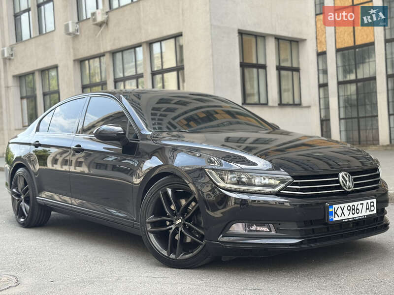 Седан Volkswagen Passat 2018 в Харькове