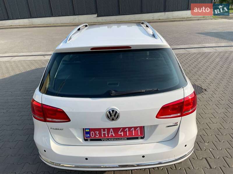 Универсал Volkswagen Passat 2011 в Луцке