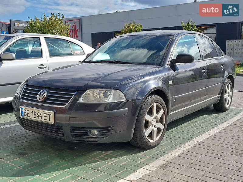 Седан Volkswagen Passat 2003 в Николаеве