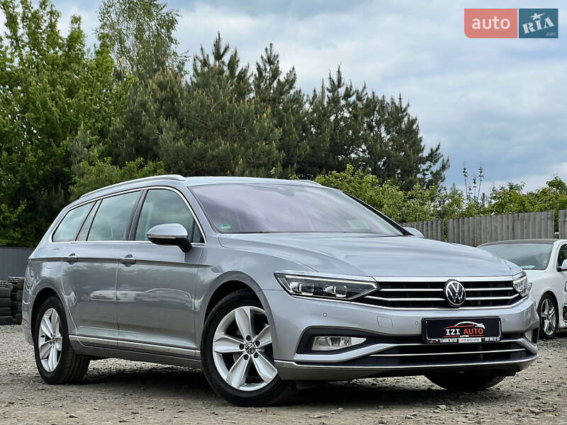Volkswagen Passat 2022