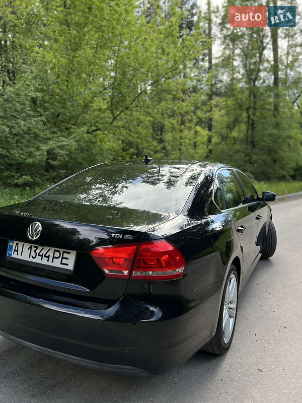 Седан Volkswagen Passat 2014 в Софиевской Борщаговке