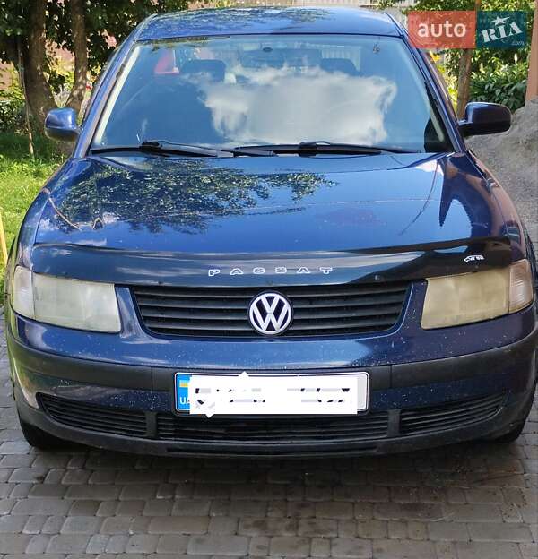 Седан Volkswagen Passat 1998 в Носовке