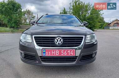 Універсал Volkswagen Passat 2010 в Високому