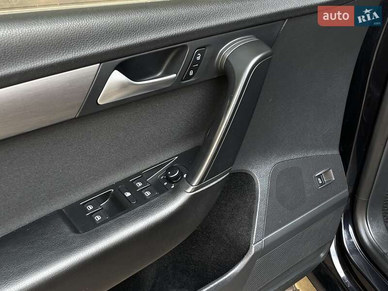 Универсал Volkswagen Passat 2014 в Виннице