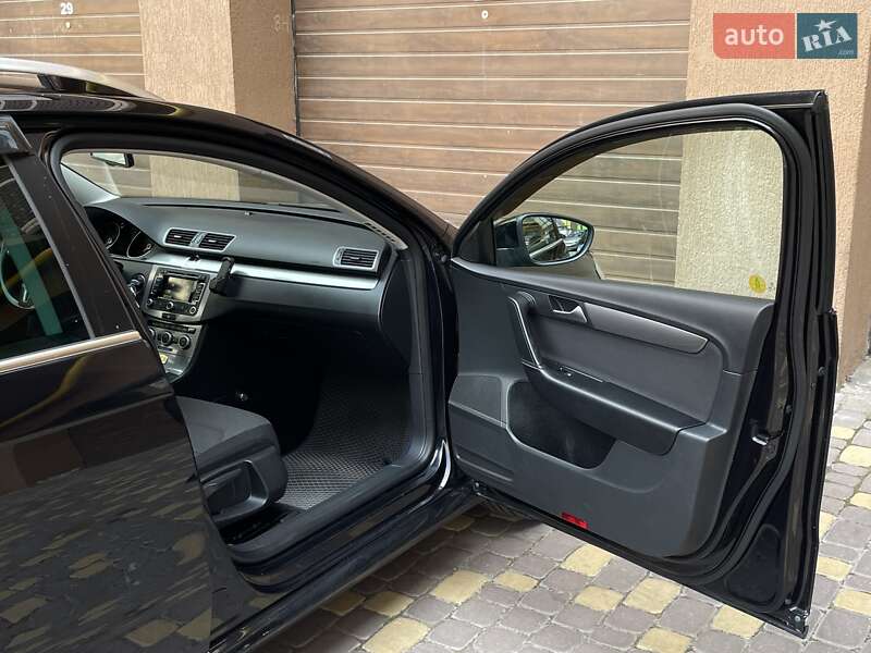Универсал Volkswagen Passat 2014 в Виннице