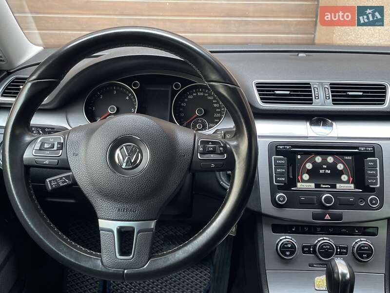 Универсал Volkswagen Passat 2014 в Виннице