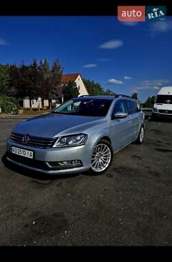 Універсал Volkswagen Passat 2013 в Мукачевому