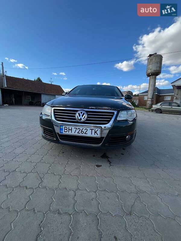 Седан Volkswagen Passat 2006 в Одессе
