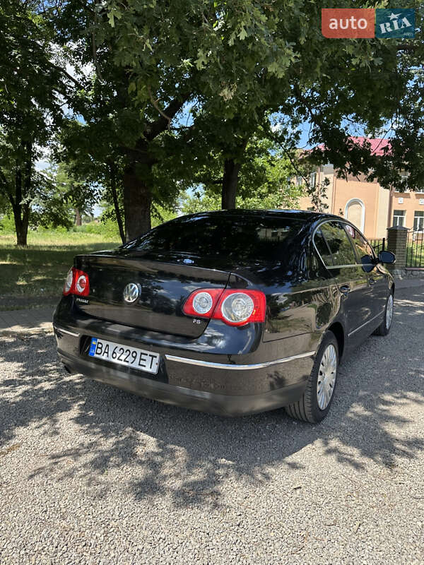 Седан Volkswagen Passat 2006 в Кропивницькому