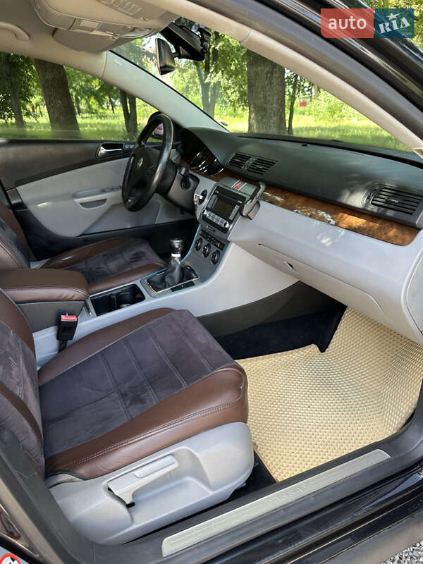 Седан Volkswagen Passat 2006 в Кропивницькому