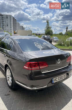 Седан Volkswagen Passat 2012 в 