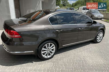 Седан Volkswagen Passat 2012 в 