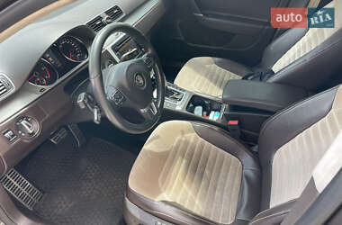 Седан Volkswagen Passat 2012 в 