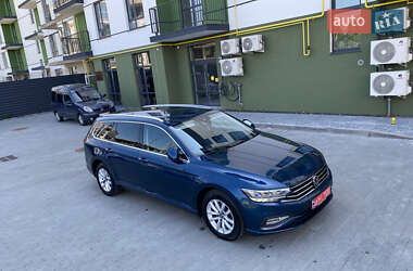 Универсал Volkswagen Passat 2022 в Луцке