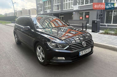 Універсал Volkswagen Passat 2015 в Чернігові