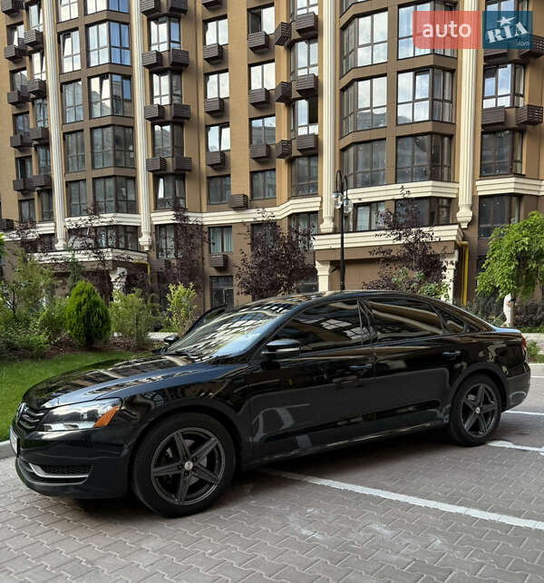Седан Volkswagen Passat 2014 в Софиевской Борщаговке