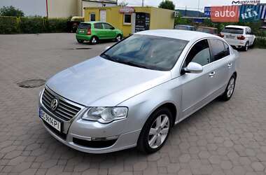 Седан Volkswagen Passat 2005 в 
