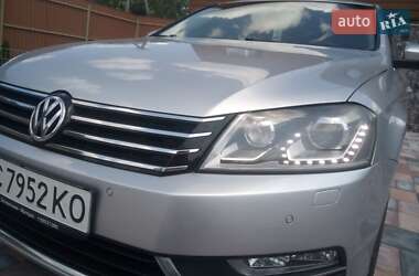 Седан Volkswagen Passat 2013 в Хмельницком