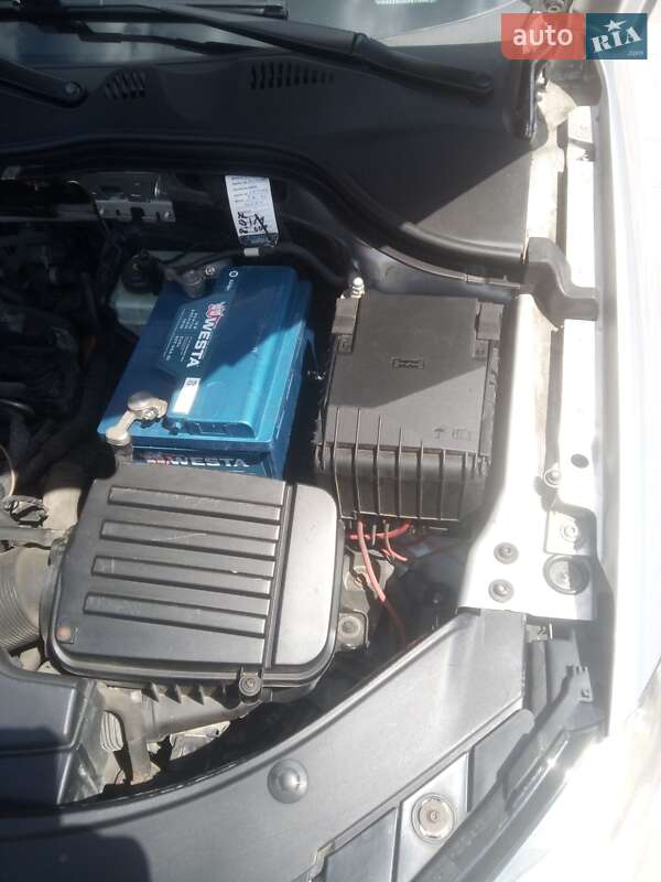 Седан Volkswagen Passat 2013 в Хмельницькому