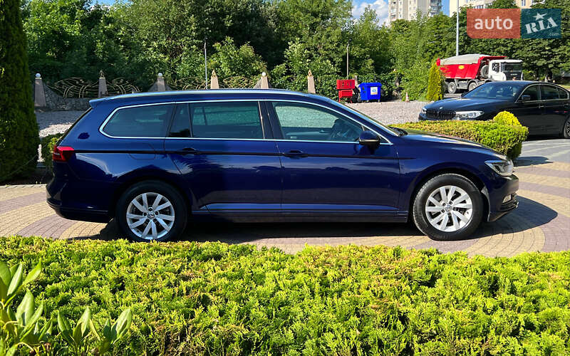Универсал Volkswagen Passat 2017 в Львове