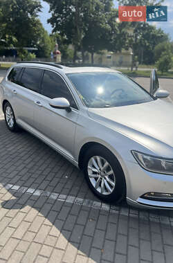 Универсал Volkswagen Passat 2015 в Коломые