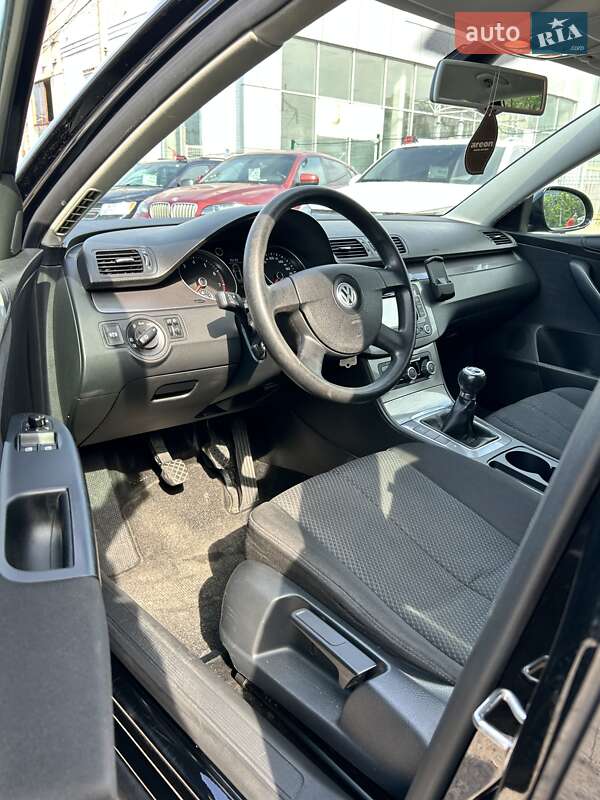 Универсал Volkswagen Passat 2010 в Сумах