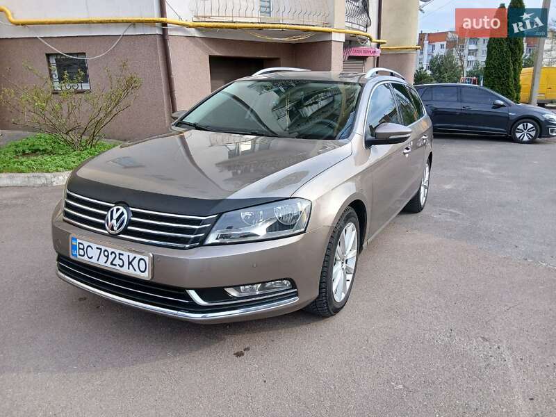 Volkswagen Passat 2011