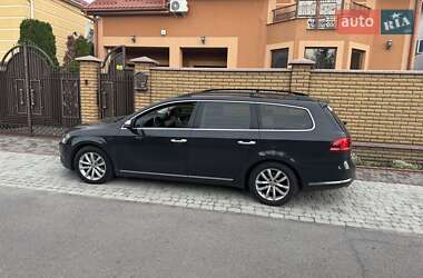 Універсал Volkswagen Passat 2011 в Мукачевому