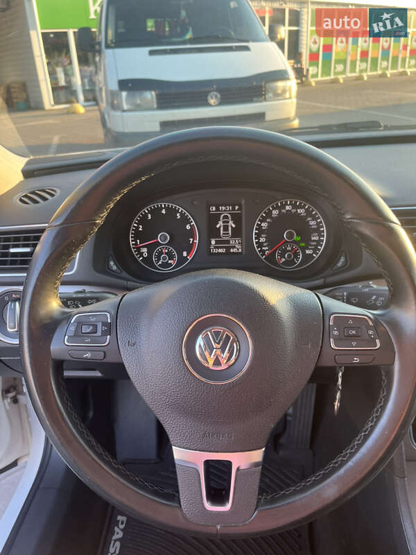 Седан Volkswagen Passat 2014 в Днепре