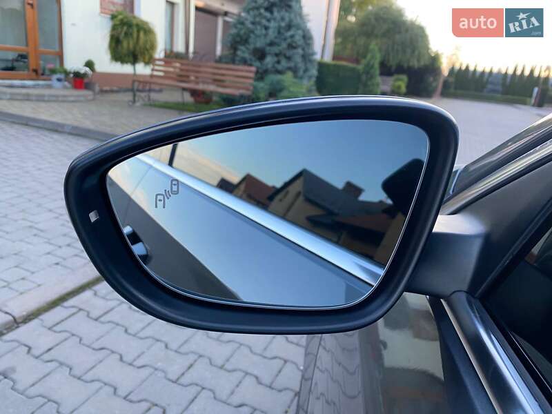 Седан Volkswagen Passat 2015 в Тернополе