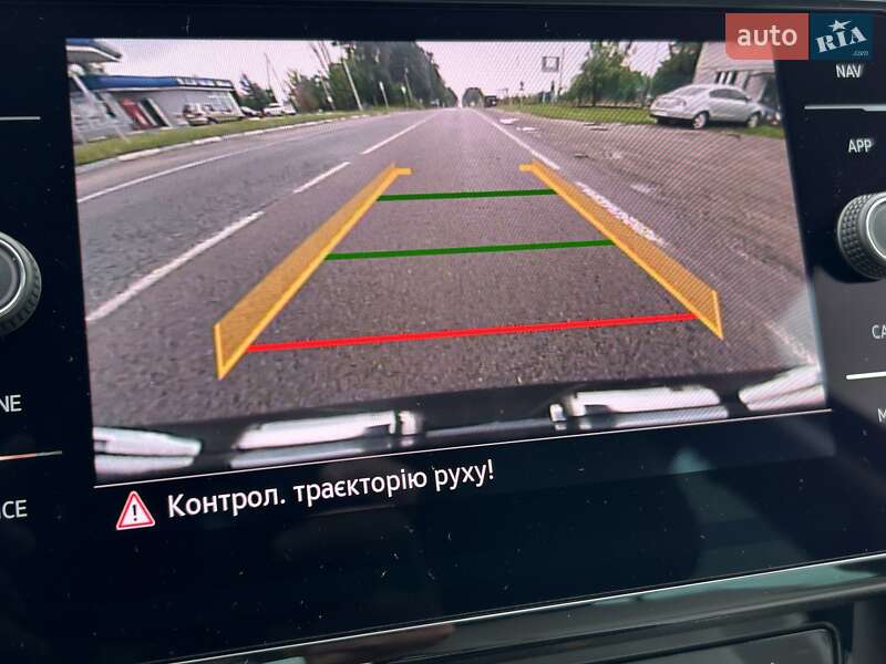 Седан Volkswagen Passat 2020 в Львове