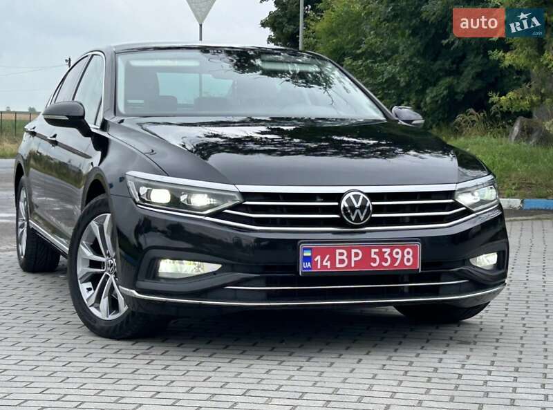 Седан Volkswagen Passat 2020 в Львове