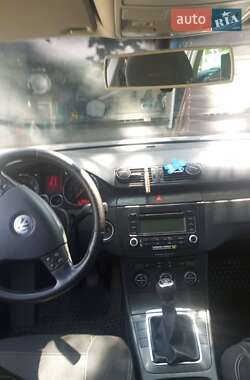Универсал Volkswagen Passat 2005 в Харькове