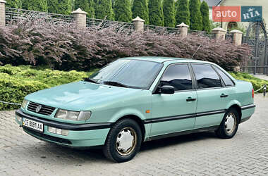 Седан Volkswagen Passat 1995 в Чернівцях