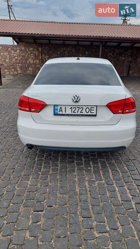 Седан Volkswagen Passat 2013 в Киеве
