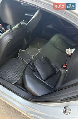 Седан Volkswagen Passat 2011 в Миколаєві