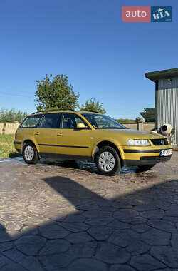 Универсал Volkswagen Passat 2000 в 