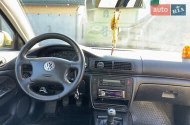 Универсал Volkswagen Passat 2000 в 